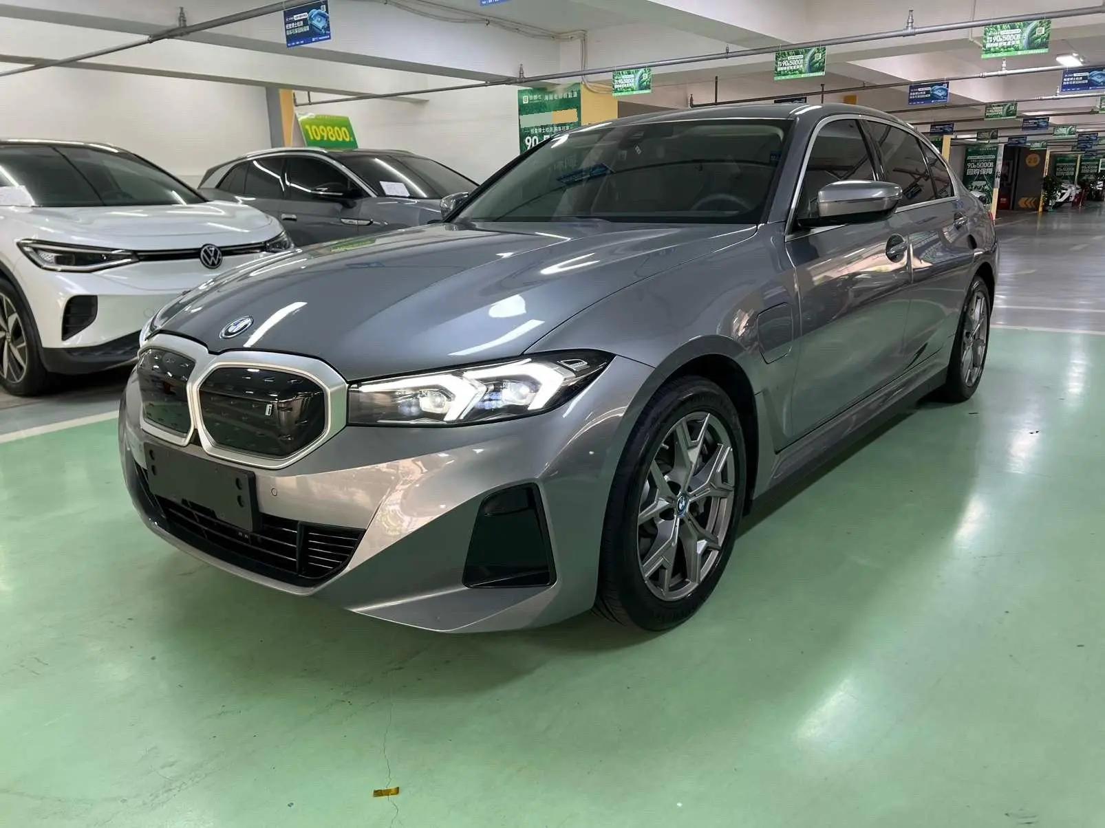BMW i3 2022 eDrive 35 L