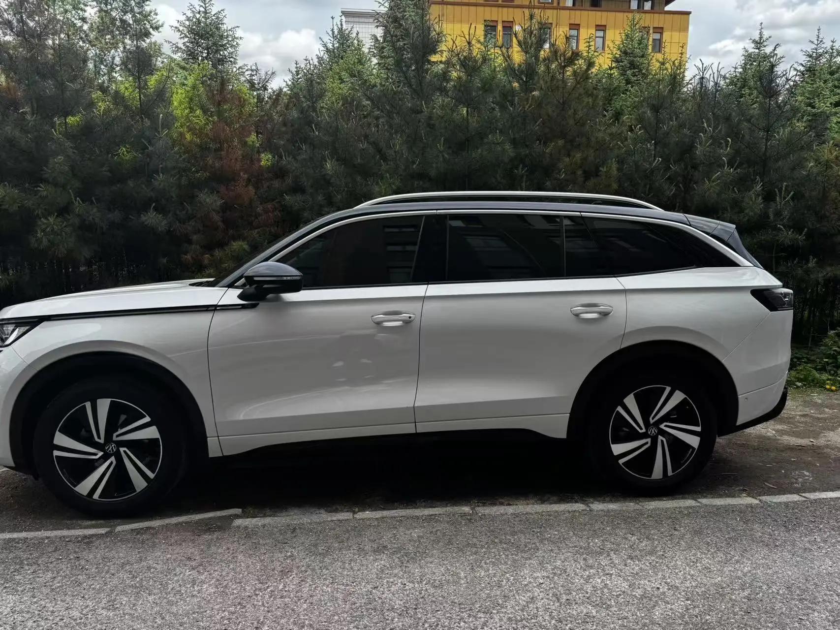Volkswagen 2023 Teramont R-Line 2.0TSI 380TSI All-Wheel Drive Touring Edition Automatic 2