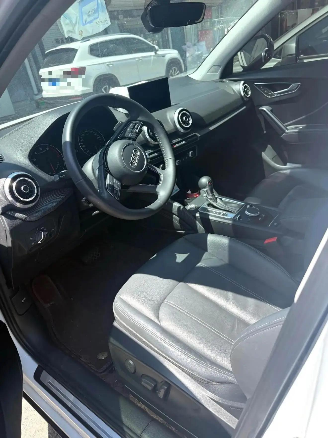 Audi Q2L 2022 35 TFSI Fashion Dynamic 3