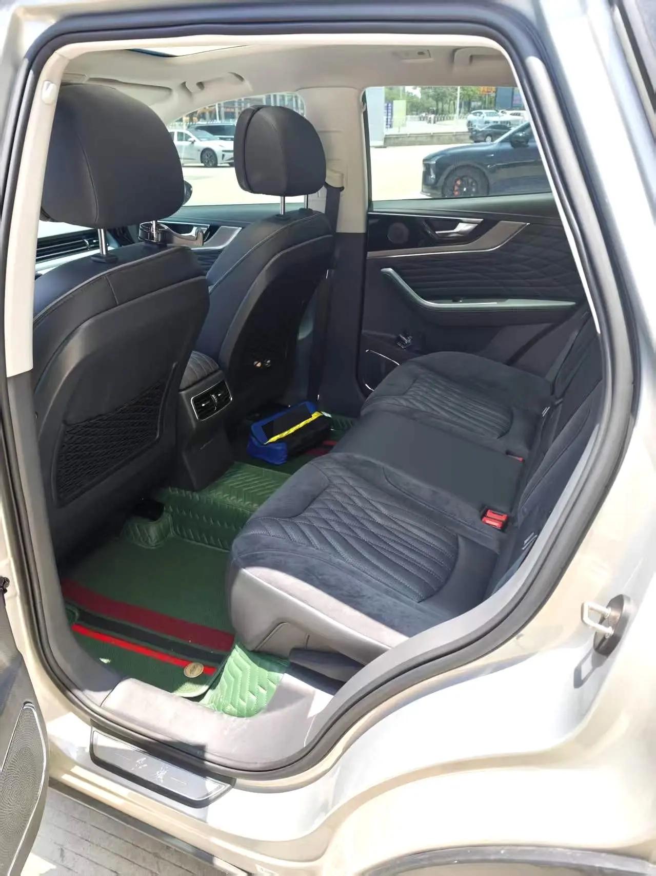 HongQi HS5 2022 to 2.0T Zhilian Flag Edition 4