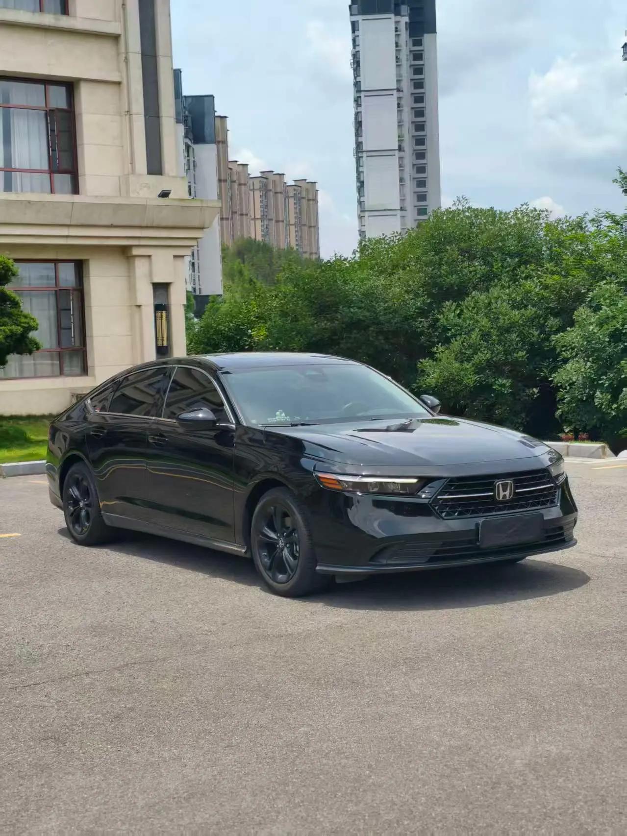 Honda 2025 11th Generation Accord 1.5T CVT 260TURBO Luxury Edition Automatic 3