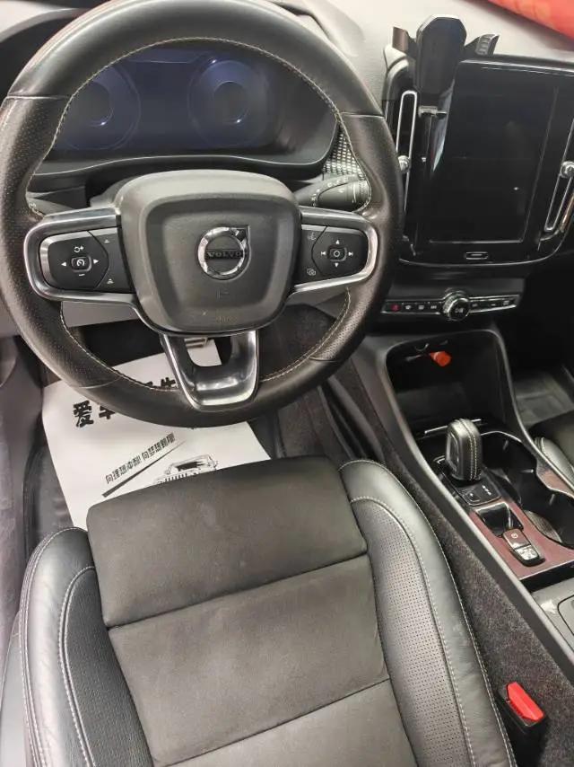 Volvo XC40 2021 T4 4-wheel drive Zhiyuan Sports Edition 3